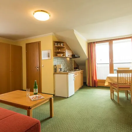 Monuth アパート バート・ホーフガシュタイン