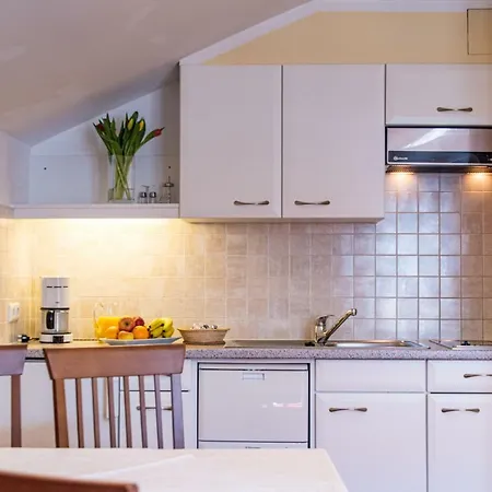 Monuth アパート *